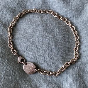 Tiffany & Co silver “please return to” oval choker necklace
